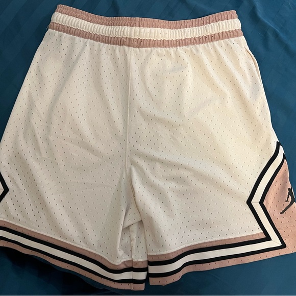 Jordan Two-Tone Basketball Shorts - Picture 6 of 7